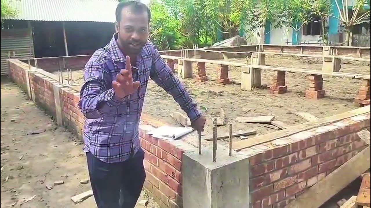 «Строительство недорогого одноэтажного дома | План четырёхкомнатного дома с коротким столбчатым ф...