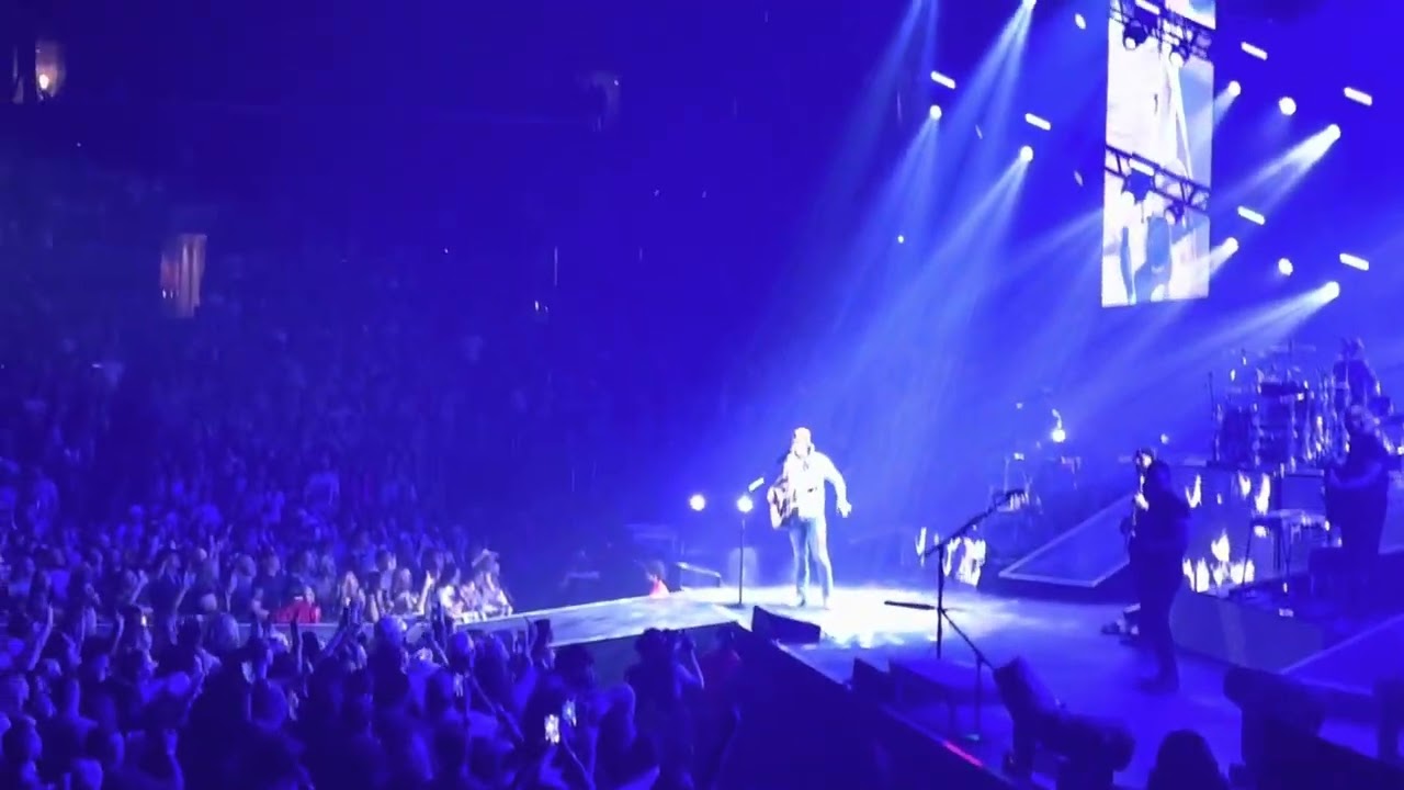 Morgan Wallen - Chasin’ You Live at the Crypto.com Arena in Los Angeles,  California - 9/25/22