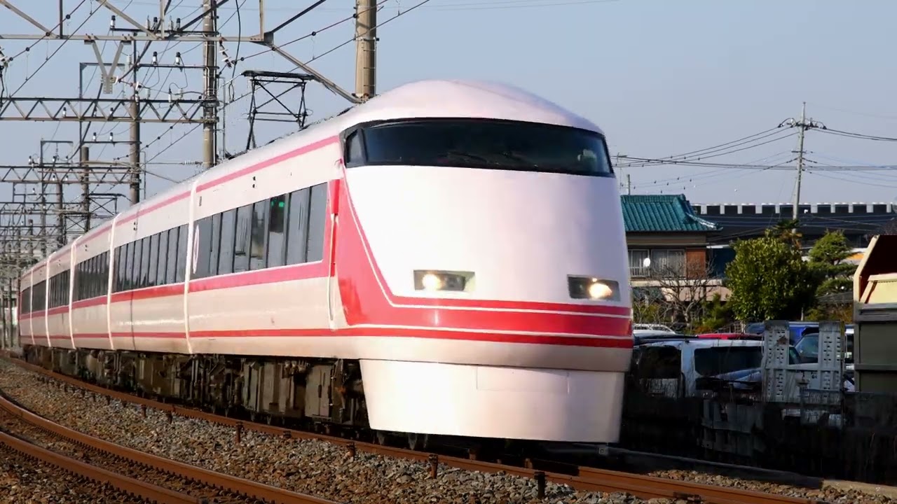 いちごスペーシア】東武100系スペーシア109F(いちご色) 特急けごん38号