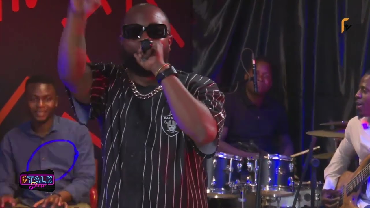 O King do Hip-Hop Moz Trez Agah lançou barras com Banda no Talk Show