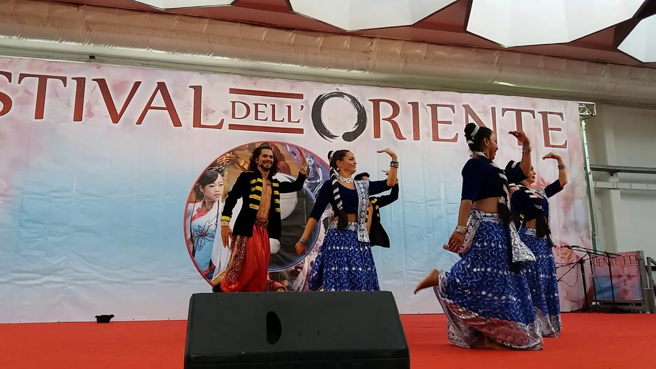 BOLLYMASALA DANCE COMPANY - Festival Dell'Oriente