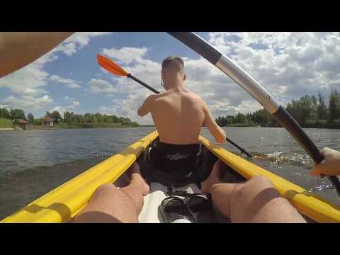 Video: Cov Kev Ua Si Caij Ntuj Sov: Kayaking & Canoeing