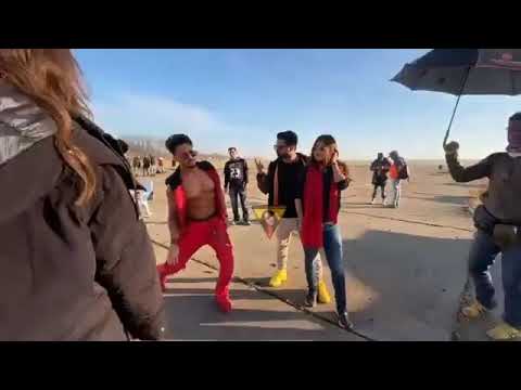 Prince gupta and alisha singh teaching some moves to Shraddha Kapoor and Tiger Shroff