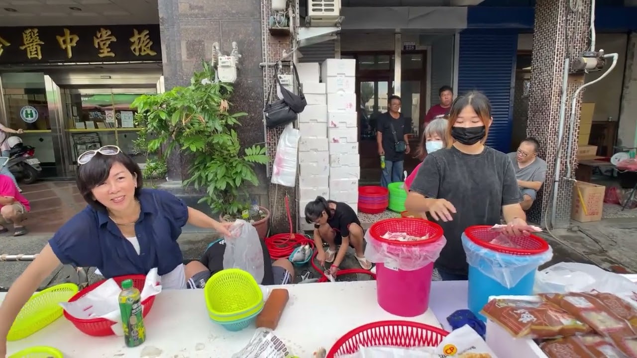 八點半清攤 香魚亂賣謝謝各位今天的支持 #興達港王中皇 #高雄興達港 #海鮮叫賣 #海鮮拍賣