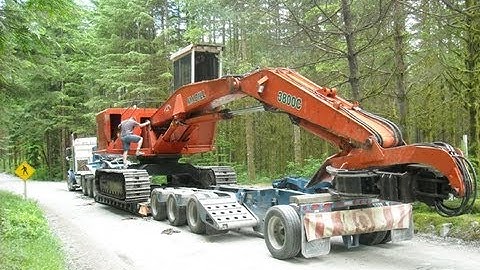 Madill 3800 Log Loader  move