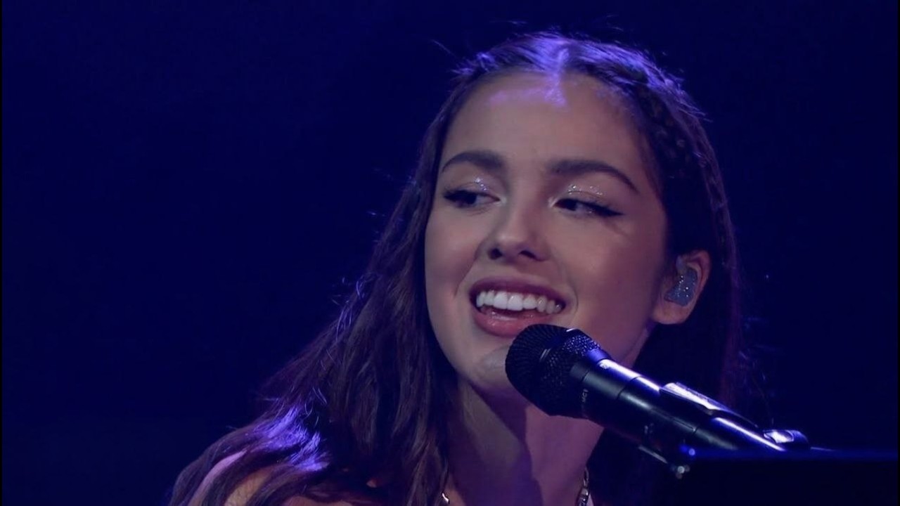 Olivia Rodrigo-Lipstick on the Mirror(Lyrics music 2026)