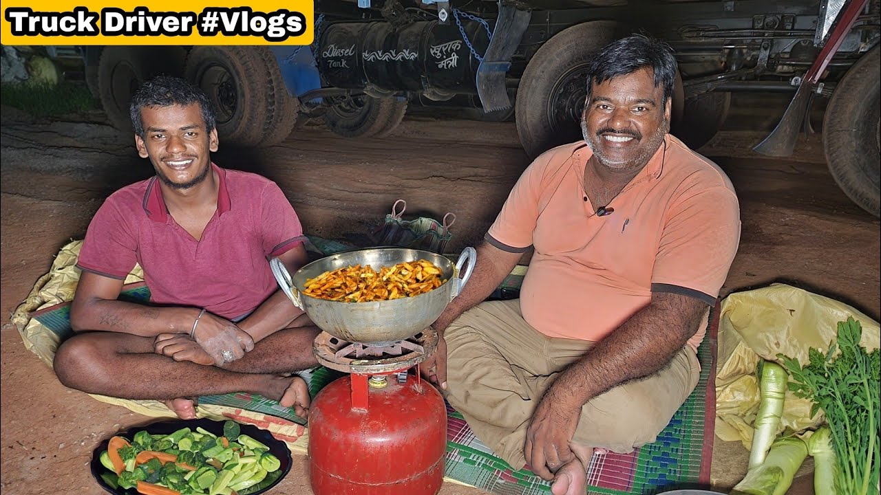 Aaj Rohit ka Favourite aalu bhujiya Banega 😋 || ghar mein sabko Eye flu Ho Gaya || 