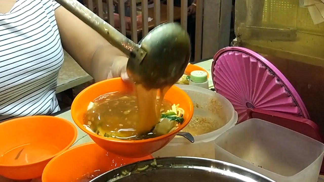 UNIK !!! MIE PAKE KUAH KENYAL MIE ONGKLOK JAPUTO