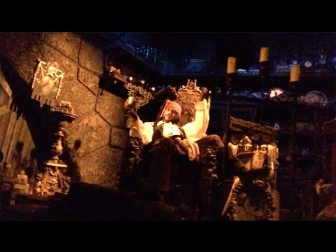 pirates pirates of the caribbean disneyland crossy road youtube