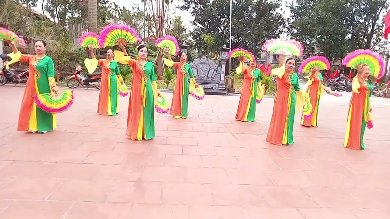 Múa đầu xuân 2026