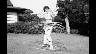 Japan's 1950s: 7 Photos Documenting Change