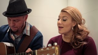 Miniatura del video "Sarah Dawn Finer - Maybe This Christmas (Acoustic) - CALENDAR #21"
