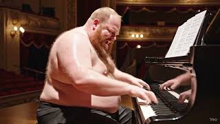 The Piano Bear in Rehearsal 🎹🔥🐻 | Gay Bears In Motion screenshot 5