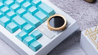 The Freya by Wuque Studios has a built in smartwatch?