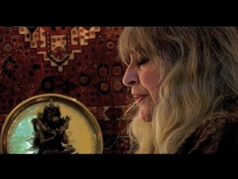 Jill Purce discusses Mongolian overtone chanting / throat singing