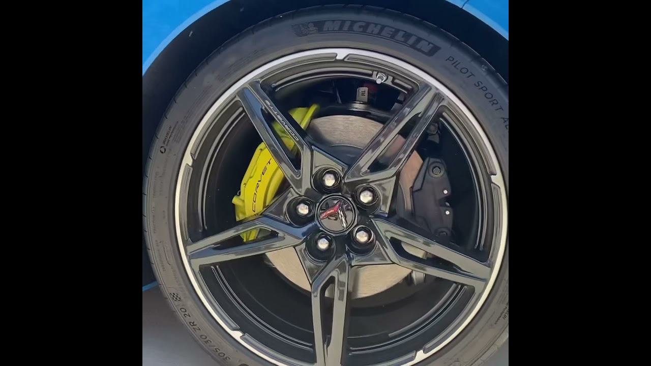 C8 Corvette Yellow calipers have green tint YouTube