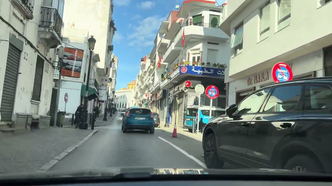 مدينة تطوان المحنش الأول شارع النخيل. وسط المدينة