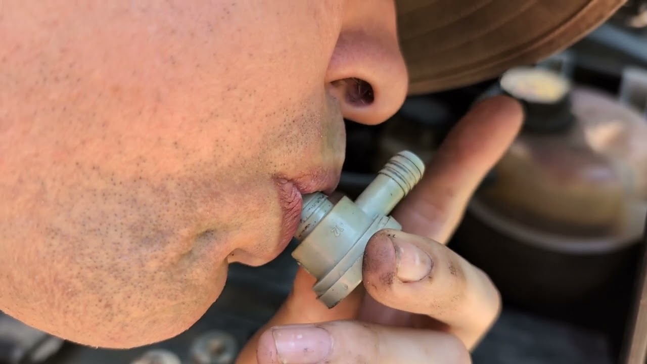 Five Minute Fix 55 - Brake Booster Check Valve Testing and Replacement 1997 Ford E-150 Econoline Van