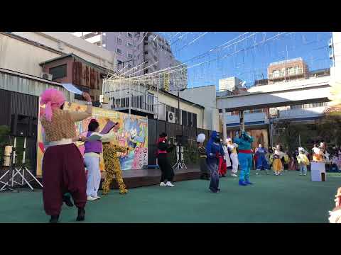 うふふ/仮装演舞曲アラジンより「Friend Like Me 」★湘南よさこい/湘南ひらつか紅谷町まちかど広場/2021.12.19/iPhone