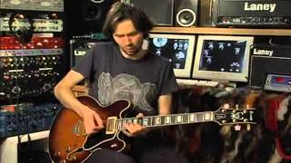 Paul Gilbert Vibrato in your Ears Guitar Lesson