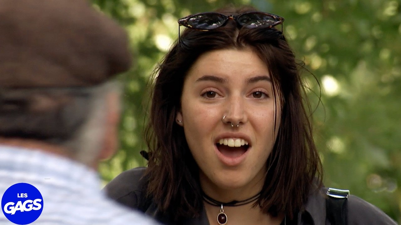 Première fois qu'elle voit son papa | Juste Pour Rire Les Gags