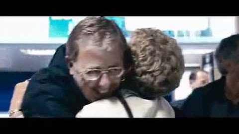 LOVE ACTUALLY opening scene : heathrow airport