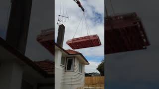 Palfinger PK40002 _ 23mtr Lift Over House