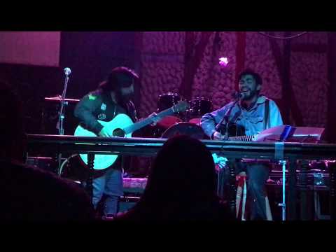 Mucho corazón - Héctor Muñoz + Cristóbal Briceño