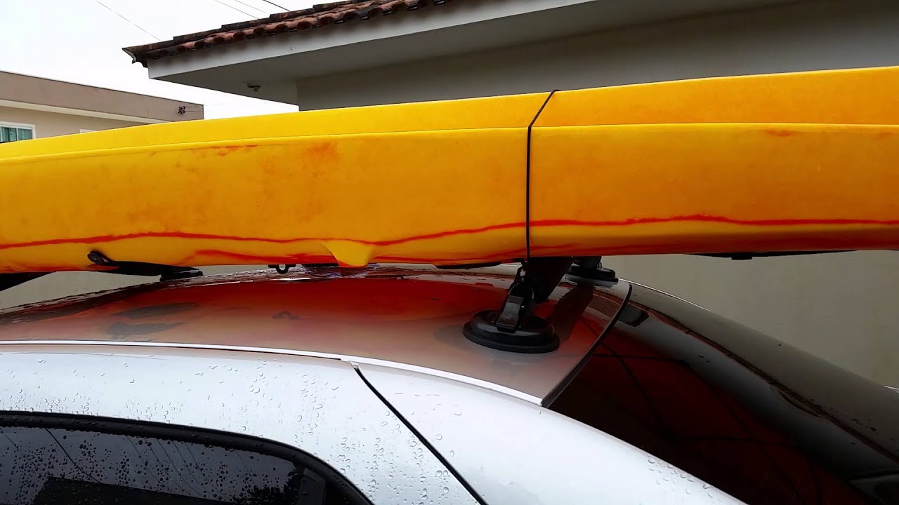 Caiaque barracuda no rack de ventosa