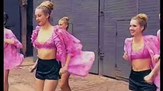 Watch Labveligais Tips Tramvajs video