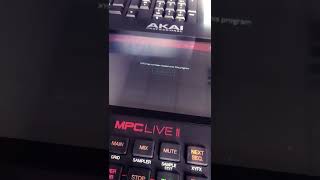 Akai Mpc Live: Making a Beat (Sample) Old Skool Type Hip Hop Beat