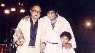 KI KORE JANLE TUMI   AMIT KUMAR  R D  Burman   BENGALI SONG Thumb