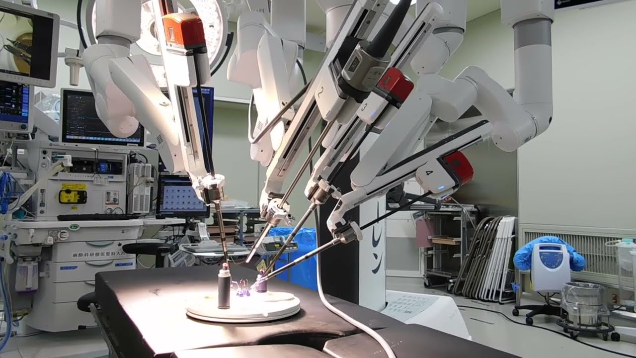 福井大病院が遠隔操作手術支援ロボット2台目を導入　「ダビンチXi」公開