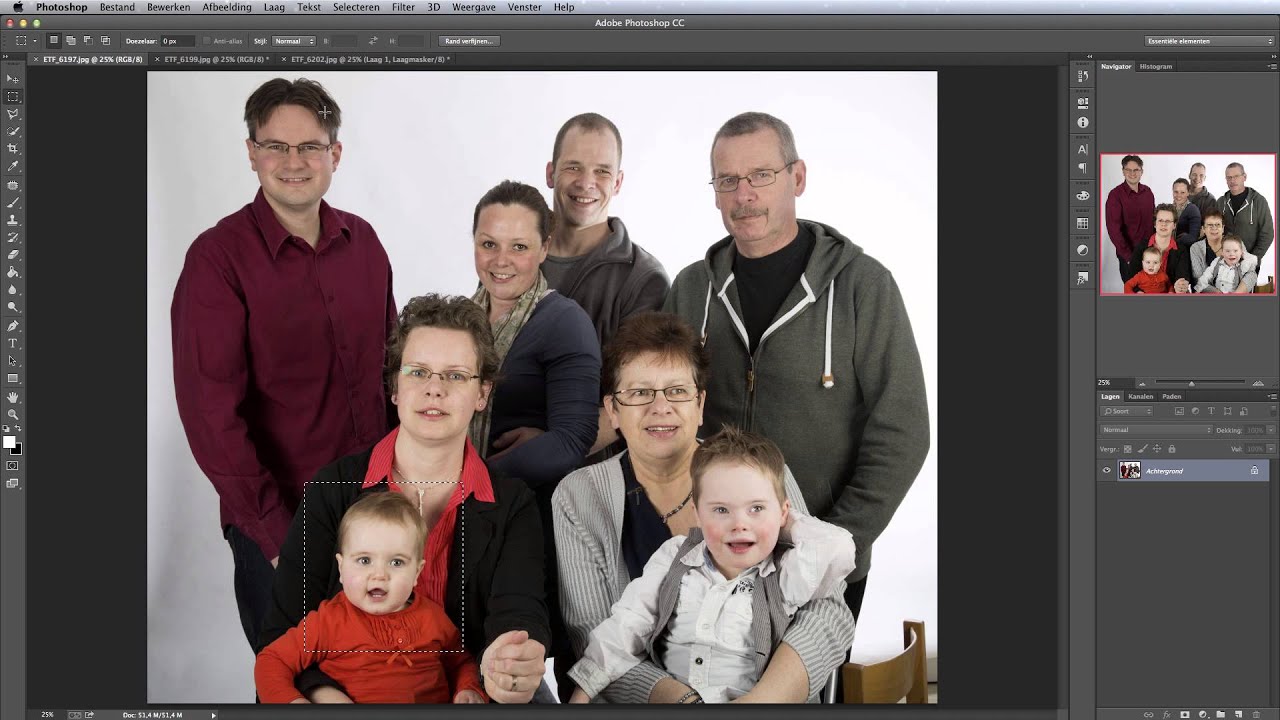 Groepsfoto compilatie; delen uit meerdere foto