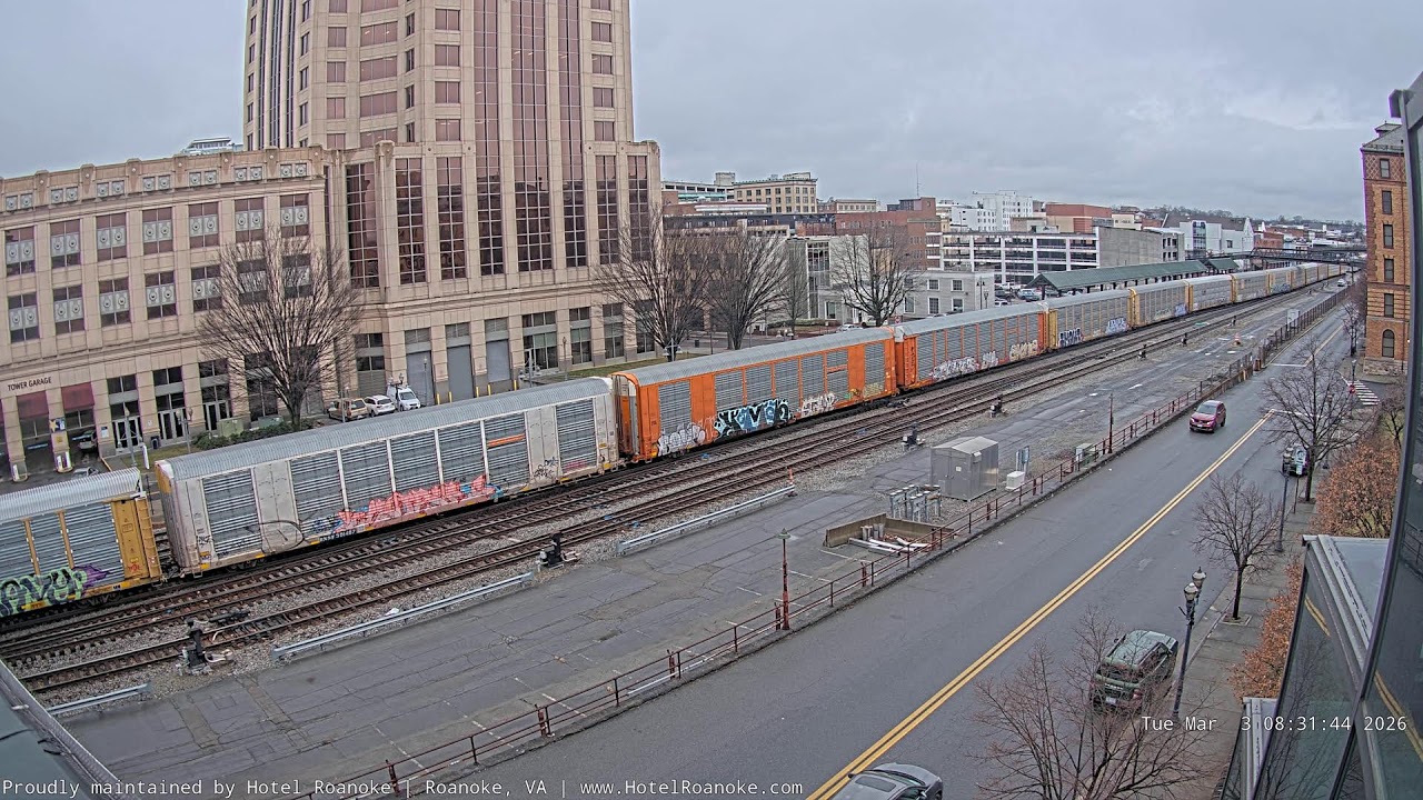Hotel Roanoke RailCam - West