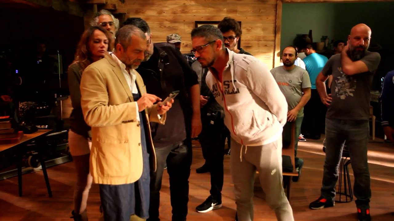 Derimod Kamera Arkasi - Barış Arduç