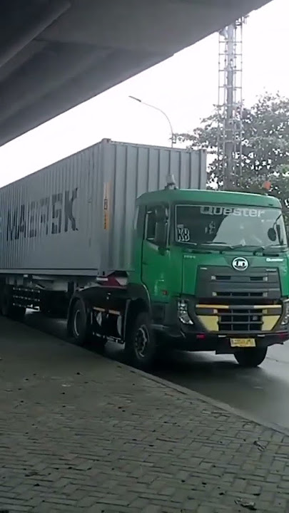 MAERSK KONTAINER TRUCK UD QUESTER #kontainer #shorts
