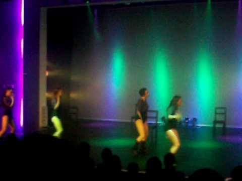 ND2 Dance (Mid Kent College) - Crazy - Choreograph...
