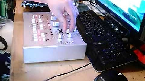 VCA Mod - x0xb0x xoxbox Atomic Mod