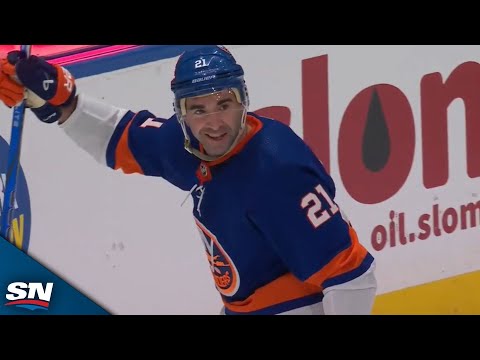 Islanders' Kyle Palmieri Nets Quick First Period Hat Trick On The Bruins