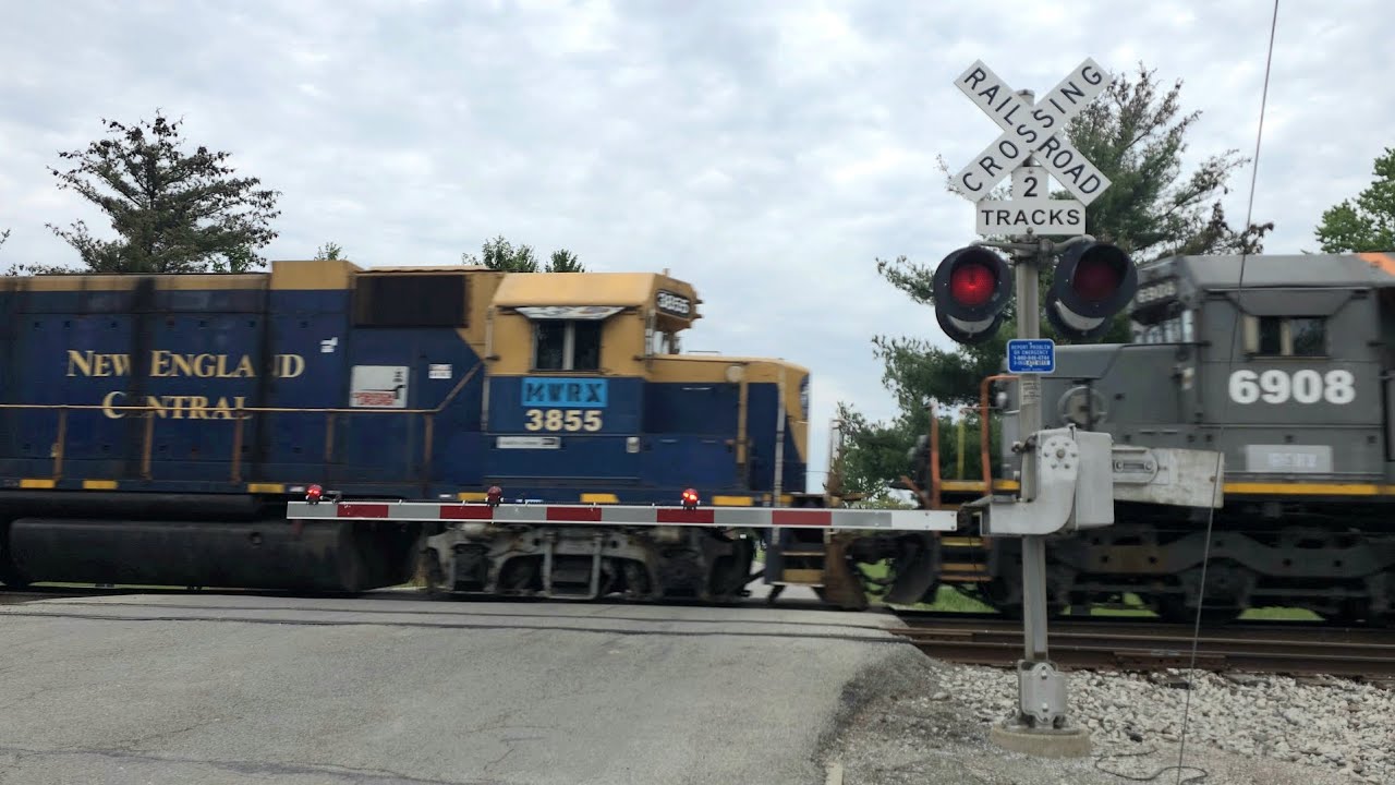 オハイヨ州 New Gates* BNSF 7845 Manifest w/ MWRX, BERX, & CN West | Rader Rd