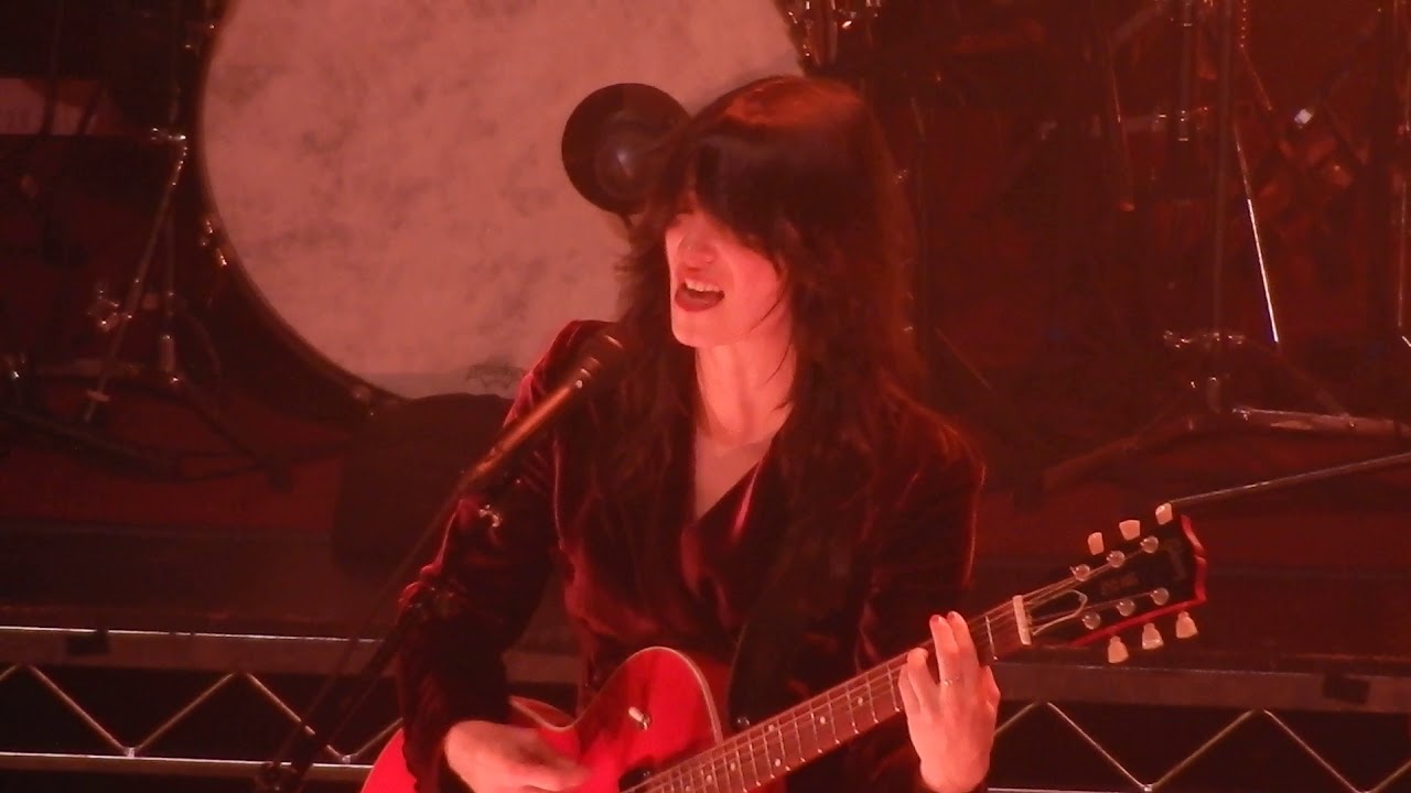 Sharon Van Etten live "One Day" Theatre at Ace Hotel Los Angeles