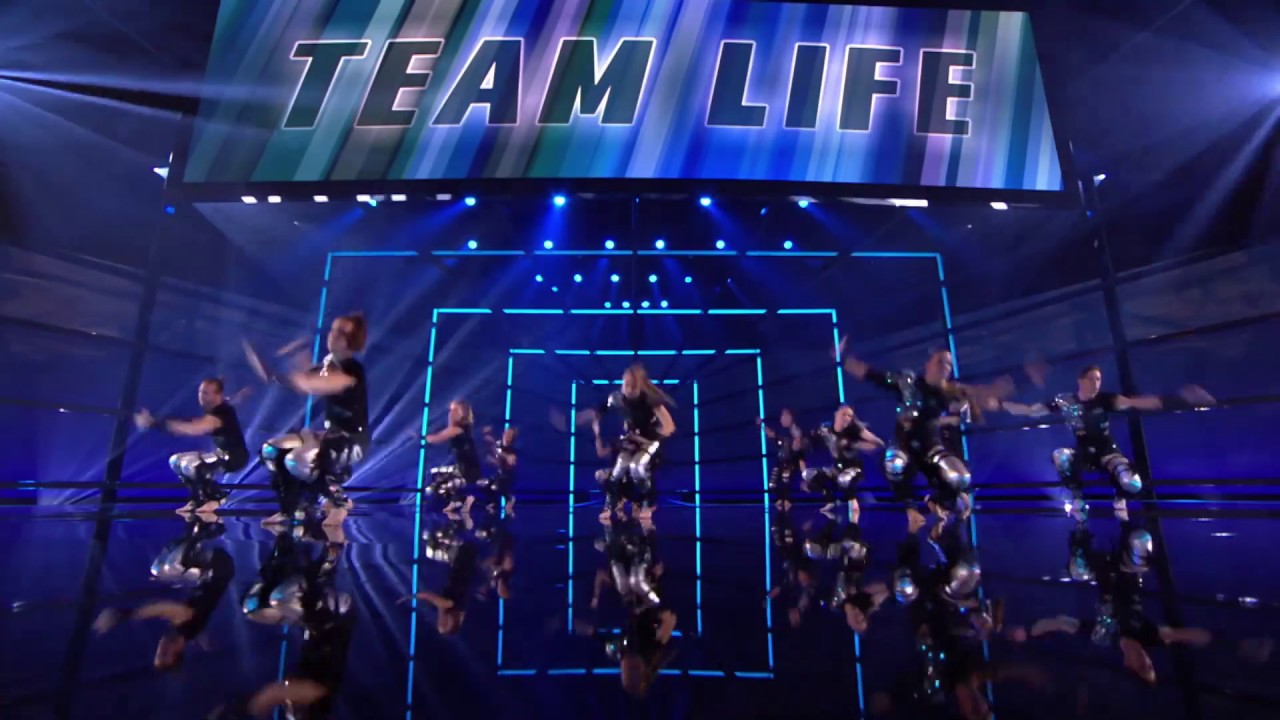 Team Life - ‘In The Hall Of The Mountain King’ | Funky Modern | Dance As One