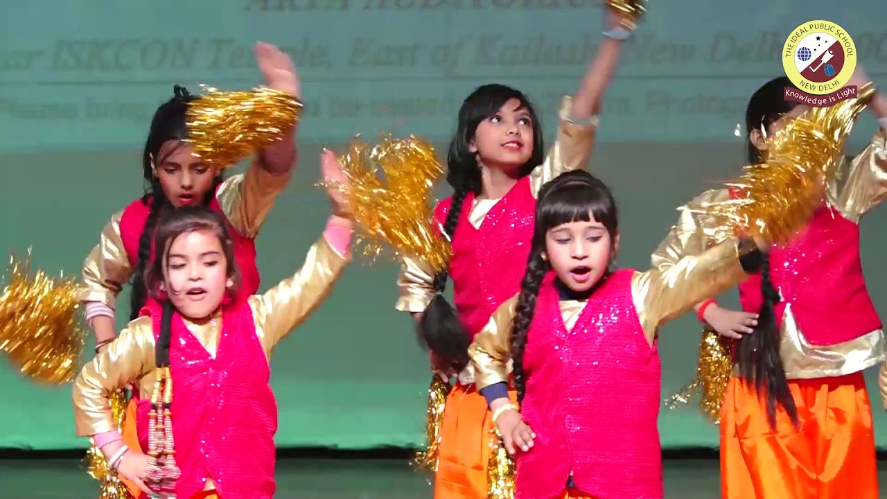 Bekhauf Azaad hai Jeena Mujhe - KG A Girls || Umang 2019