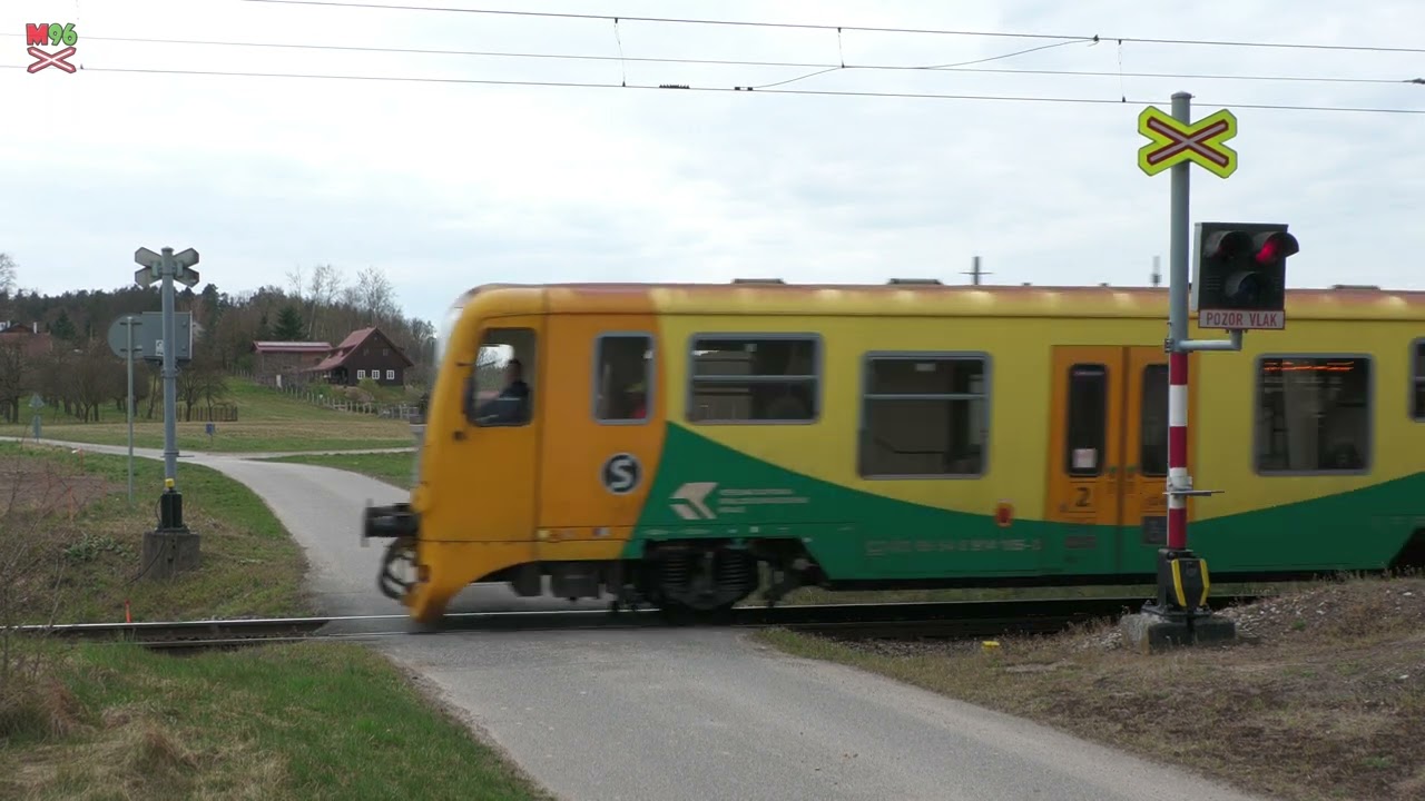 Železniční přejezd Žďár nad Orlicí #1 [P4879] - 9.4.2025 / Czech railroad crossing