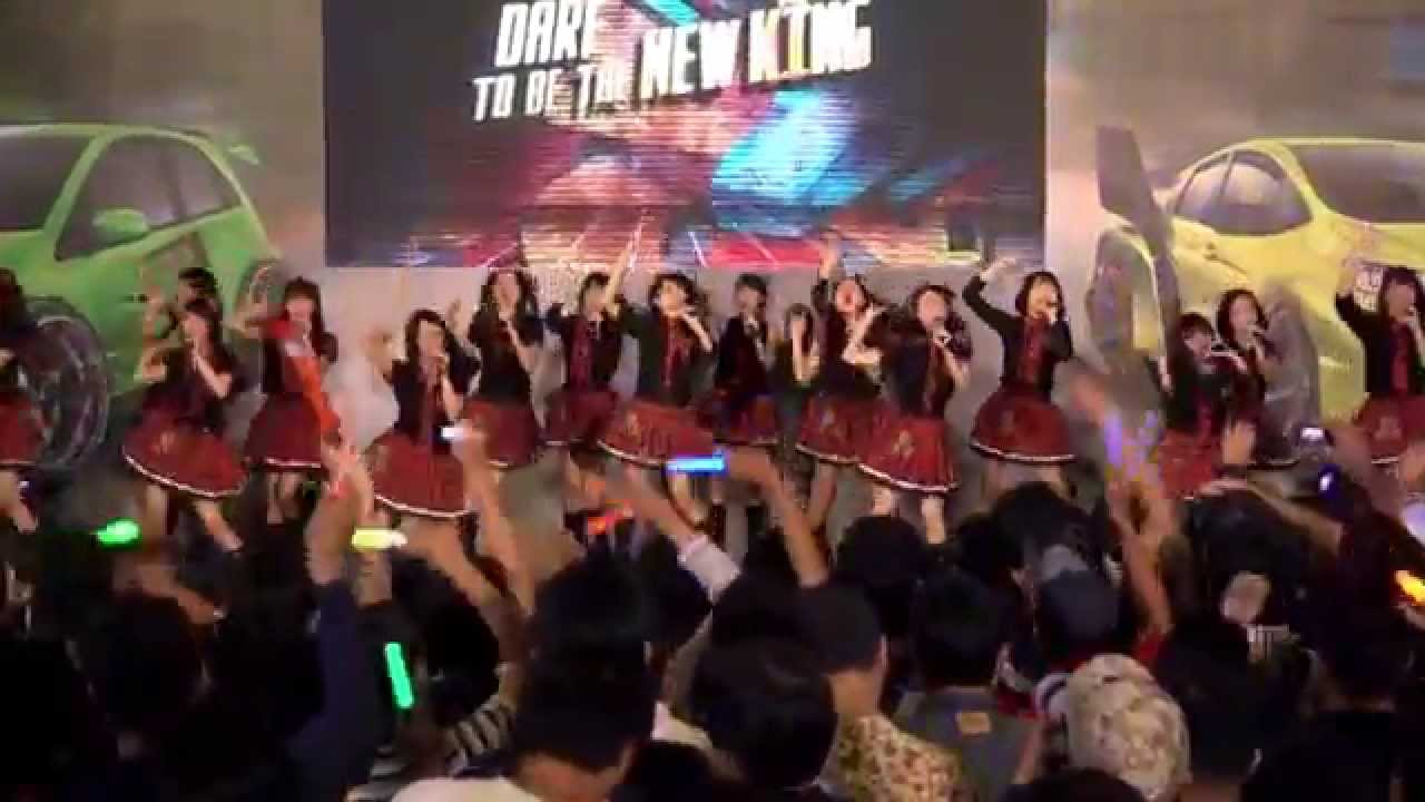 JKT48 Full Show at Honda Jazz Tuning Contest 2015 (HD)
