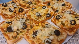 طريقة عمل بيتزا بي 10 دقايق  مع صوص البيتزا بدون عجن بدون دلك و تعب باسهل طريقة ممكن تعمليها