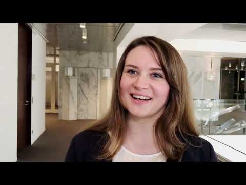 Wie bewirbt man sich richtig? DZ BANK IT Trainee Anna Steinhauer im Video-Interview.