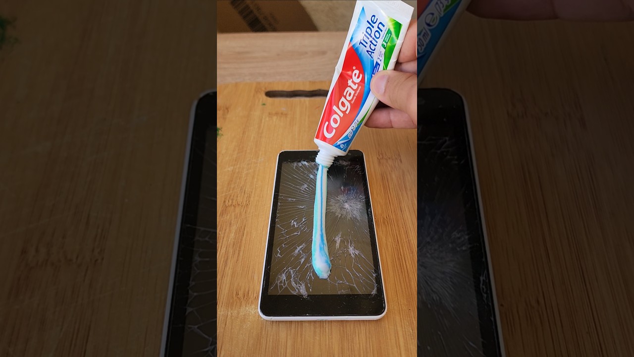 طريقة اصلاح شاشه الهاتف المكسوره#simple_inventions #اختراعات #tiktok2024 #experiment
