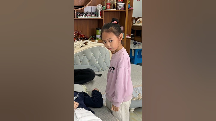 I didn't expect my daughter's reaction to be like this when I pretended to faint